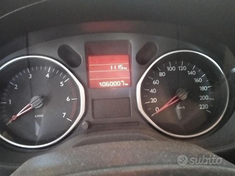 Bianco Usata 2016 Citroën C-Elysee I Tre volumi | 7350 € (Buon prezzo) - Immagine 1/4