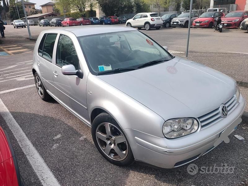 Usata VW Golf IV 130 CV (95 kW) 2001 Grigio Berlina