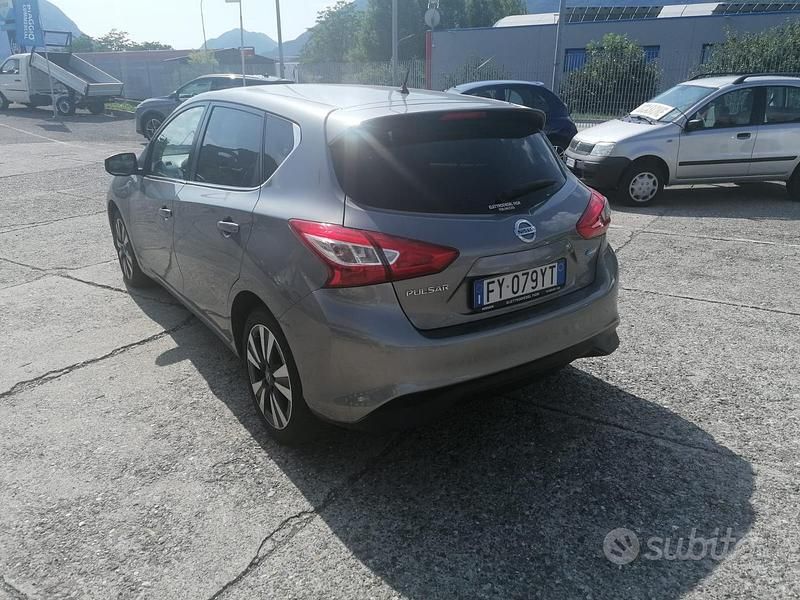 Usata Nissan Pulsar 110 CV (80 kW) 2015 Grigio Utilitaria
