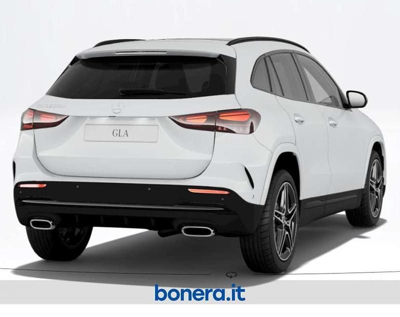Nuova Mercedes GLA200 AMG line 150 CV (110 kW) 2026 Bianco polare SUV