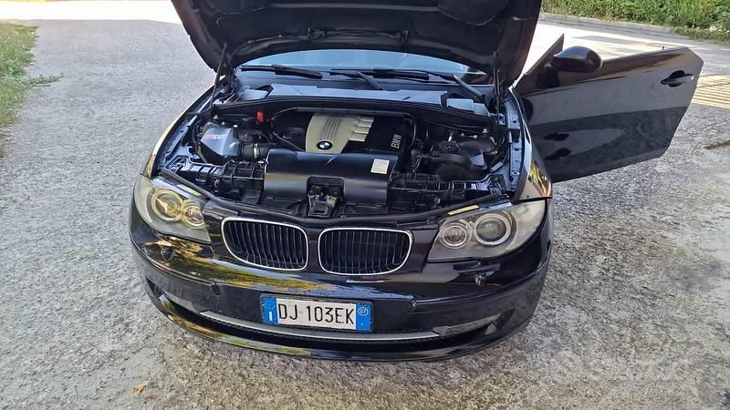 Usata BMW 120 177 CV (130 kW) 2007 Nero Utilitaria