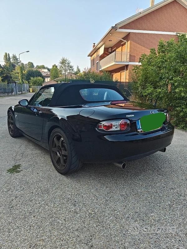 Usata Mazda MX5 160 CV (117 kW) 2006 Nero Cabrio