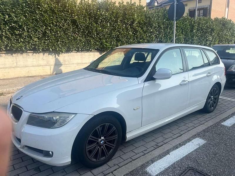 Usata BMW 316 116 CV (85 kW) 2011 Bianco Station wagon