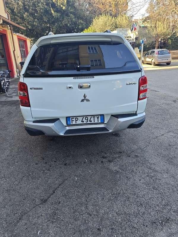 Usata Mitsubishi L200 Intense 181 CV (133 kW) 2018 Pick-up