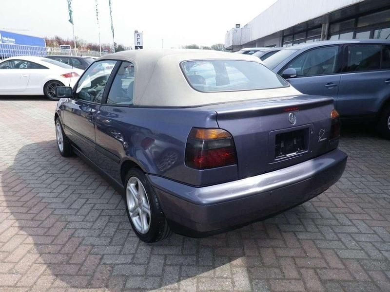 Usata VW Golf Karmann 116 CV (85 kW) 1994 Grigio scuro Cabrio