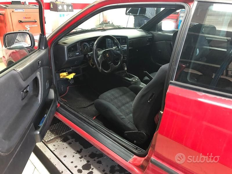 Usata VW Corrado 133 CV (97 kW) 1990 Rosso Coupé