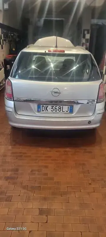 Usata Opel Astra Club 101 CV (74 kW) 2007 Grigio Station wagon