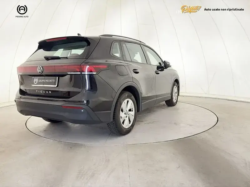 Usata VW Tiguan Life 150 CV (110 kW) 2024 Nero SUV