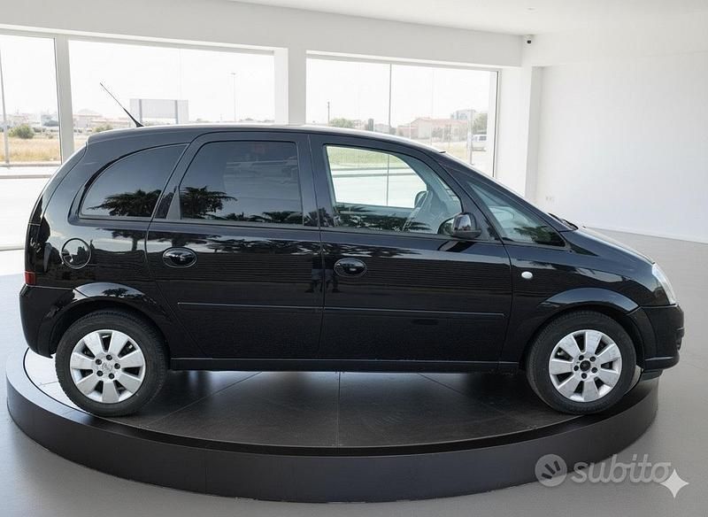 Usata Opel Meriva 125 CV (91 kW) 2007 Nero Monovolume