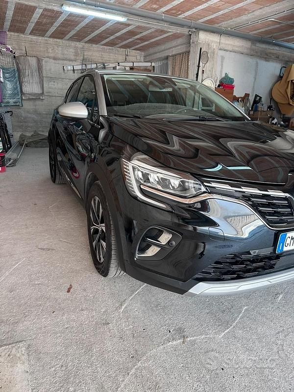 Usata Renault Captur 101 CV (74 kW) 2024 SUV