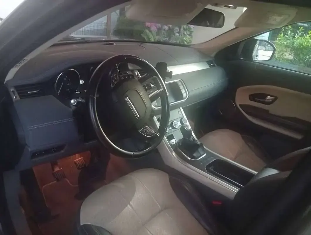 Usata Land Rover Range Rover evoque SE Dynamic 179 CV (131 kW) 2017 Grigio SUV