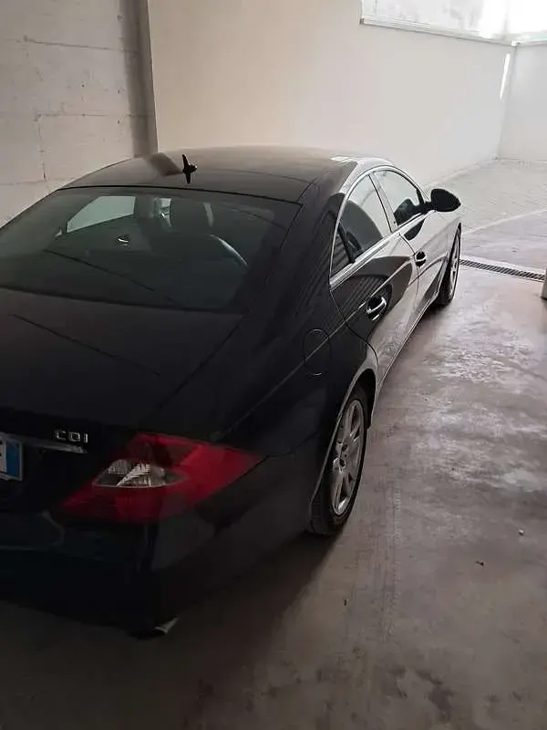 Usata Mercedes CLS320 184 CV (135 kW) 2007 Coupé