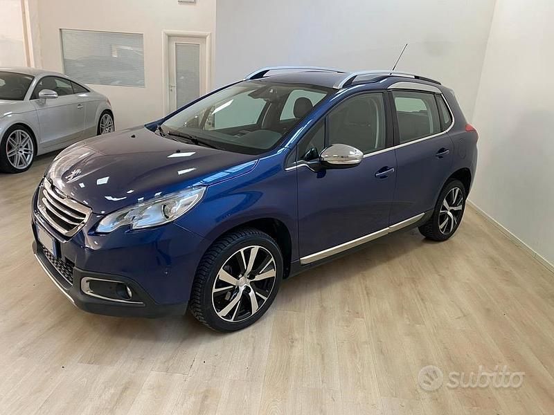 Usata Peugeot 2008 Allure 115 CV (84 kW) 2014 Blu/azzurro SUV