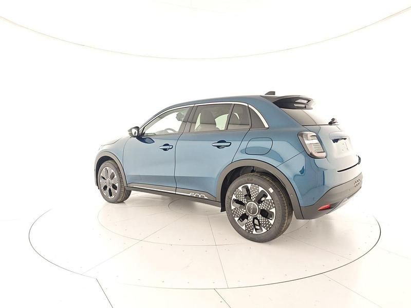 Nuova Fiat 600 La Prima 110 CV (80 kW) 2025 Blu SUV
