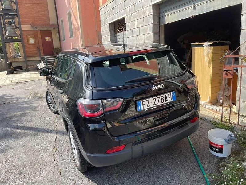 Usata Jeep Compass Sport 120 CV (88 kW) 2019 Nero SUV
