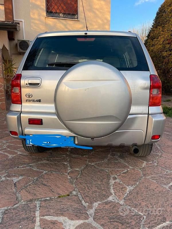 Usata Toyota RAV4 2002 Grigio SUV