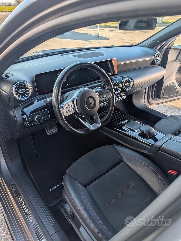 Usata Mercedes 190 177 CV (130 kW) 2019 Berlina