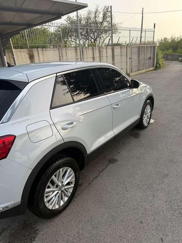Usata VW T-Roc Business 150 CV (110 kW) 2020 Bianco SUV