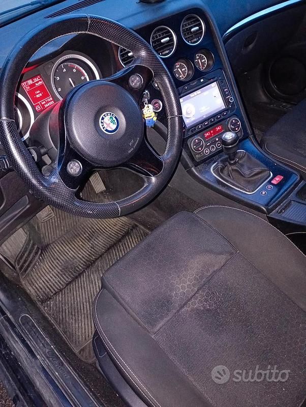 Usata Alfa Romeo 159 136 CV (100 kW) 2011 Nero Station wagon