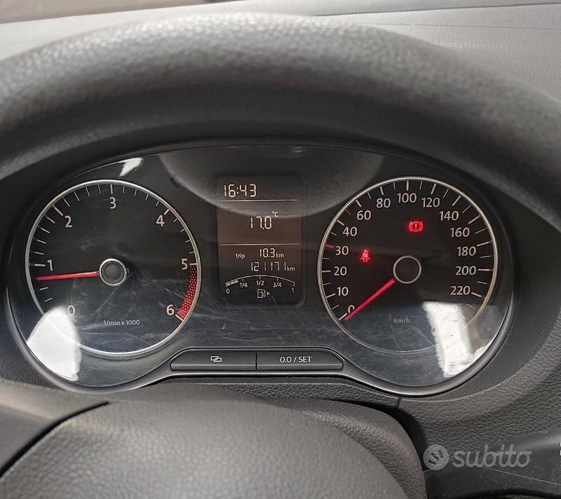 Usata VW Polo Comfortline 75 CV (55 kW) 2011 Nero Utilitaria