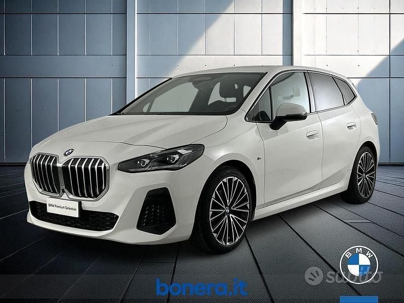 Usata BMW 218 Active Tourer Comfort Edition 150 CV (110 kW) 2024 Bianco Monovolume