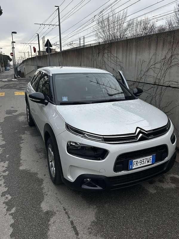 Usata Citroën C4 Feel 102 CV (75 kW) 2018 Bianco SUV