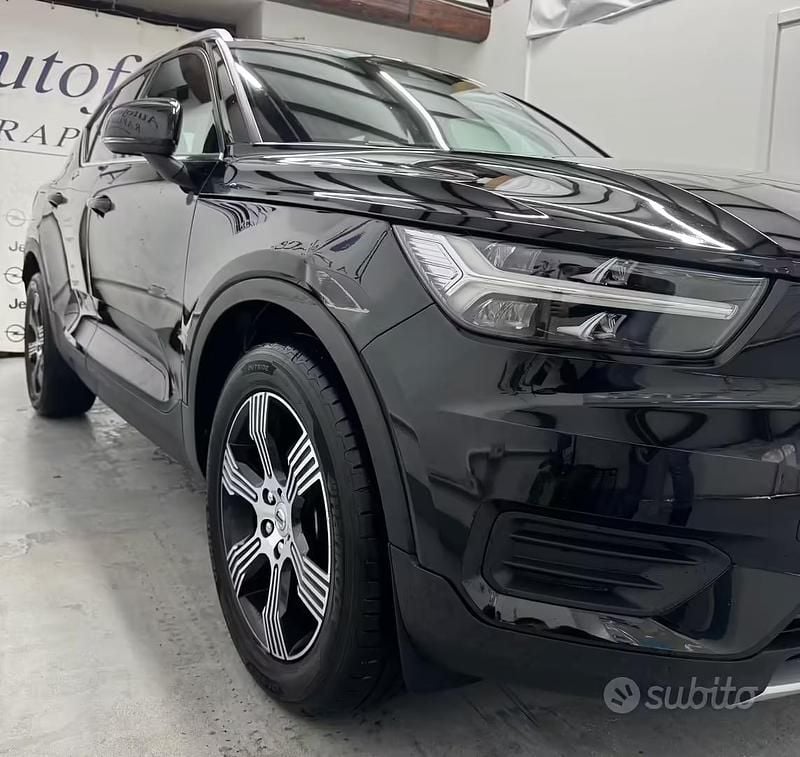 Usata Volvo XC40 R-Design 163 CV (119 kW) 2020 Nero SUV