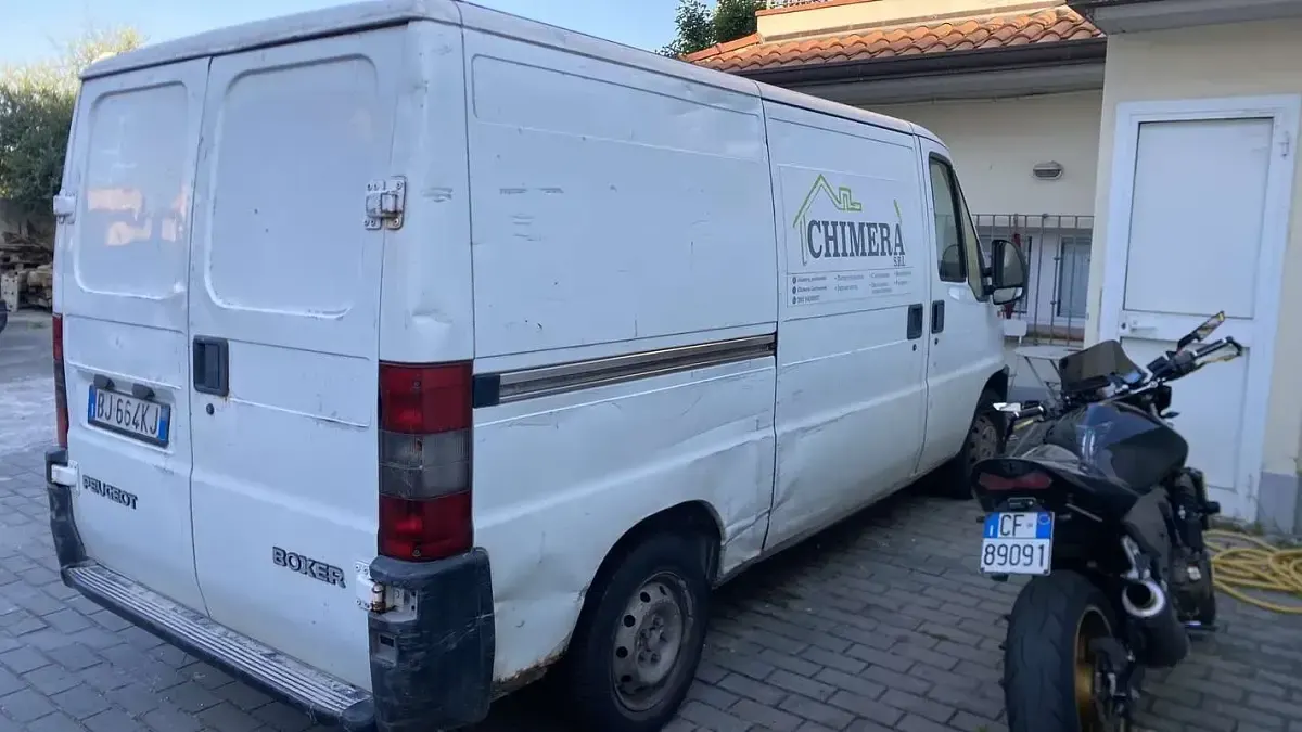 Usata Peugeot Boxer 68 CV (50 kW) 2000 Bianco Furgone