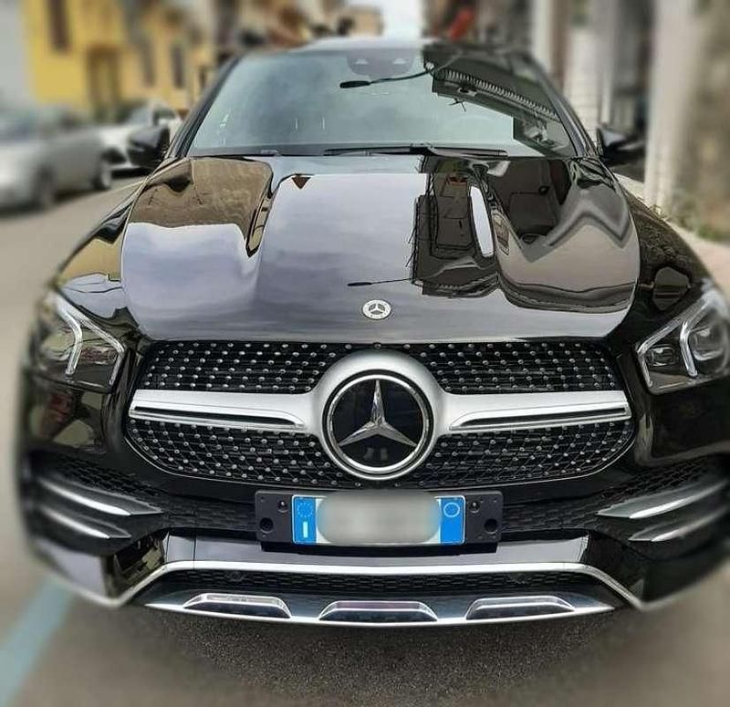 Usata Mercedes GLE300 272 CV (200 kW) 2022 Nero Coupé