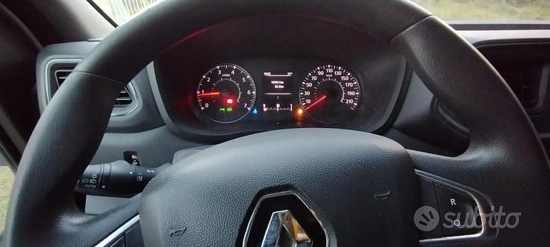 Usata Renault Master T28 135 CV (99 kW) 2020 Bianco Monovolume