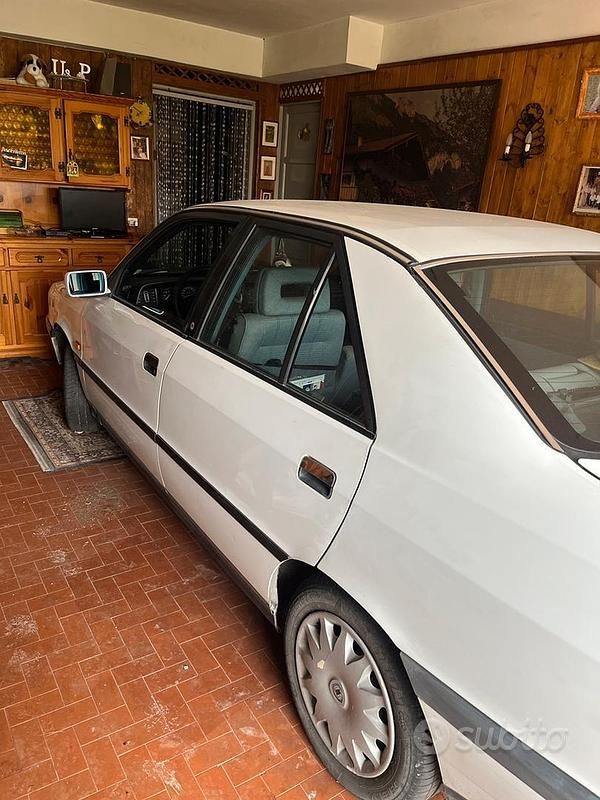 Usata Lancia Dedra 1992 Bianco Berlina
