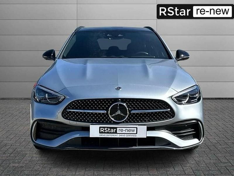 Usata Mercedes 300 AMG Line Premium 197 CV (144 kW) 2025 Argento Station wagon