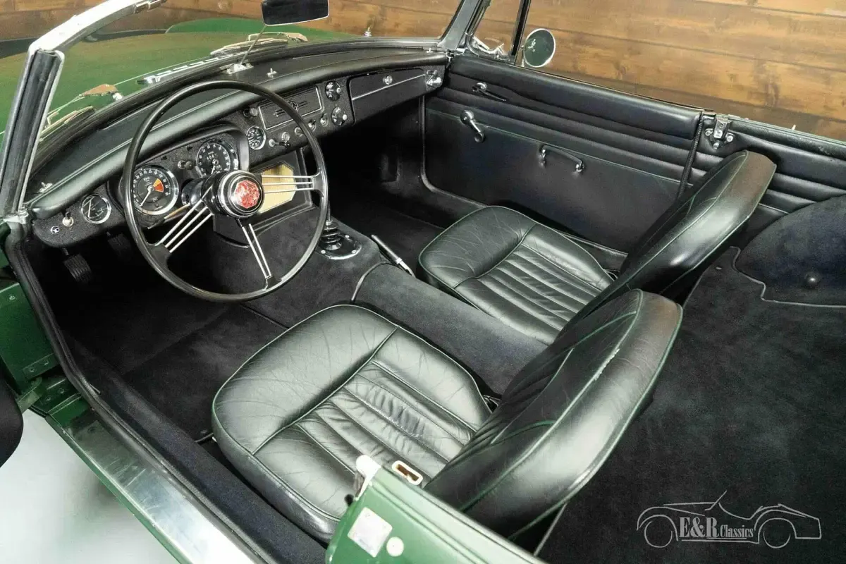 Usata MG B 96 CV (70 kW) 1966 Verde Cabrio