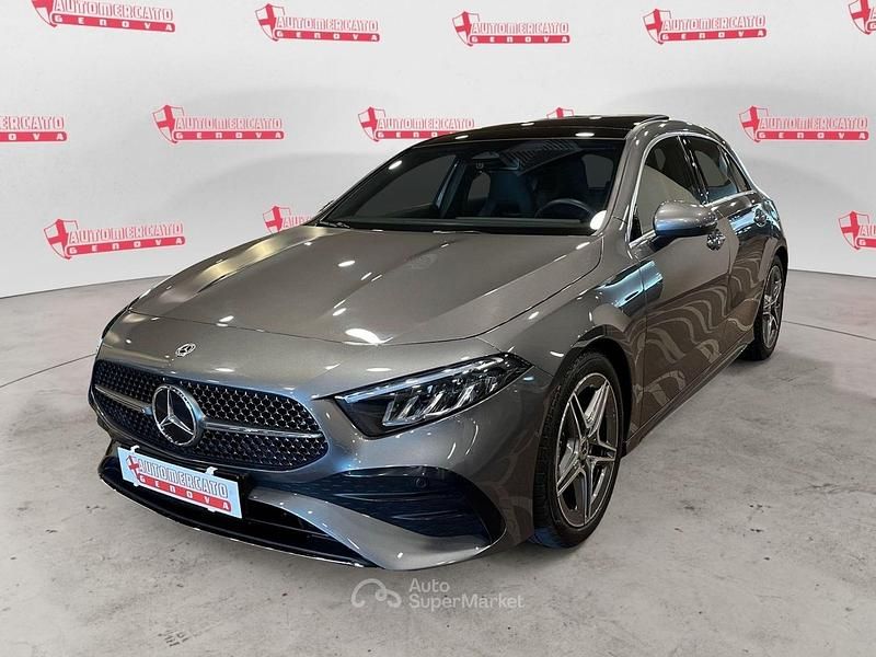 Grigio Usata 2024 Mercedes A200 AMG Line Premium Tre volumi | 35.800 € (Buon prezzo) - Immagine 1/4