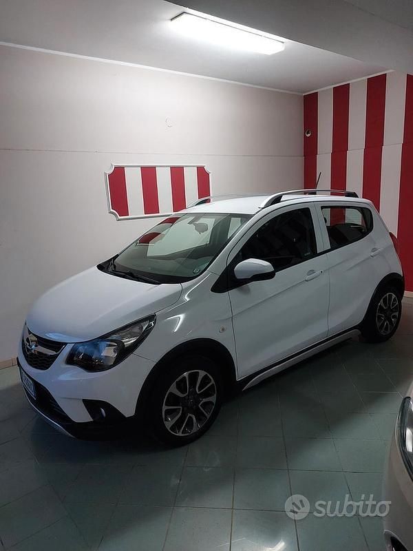 Bianco Usata 2017 Opel Karl Rocks Due volumi | 8600 € (Buon prezzo) - Immagine 1/4