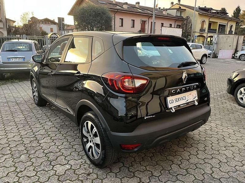 Usata Renault Captur Life 90 CV (66 kW) 2017 Nero SUV