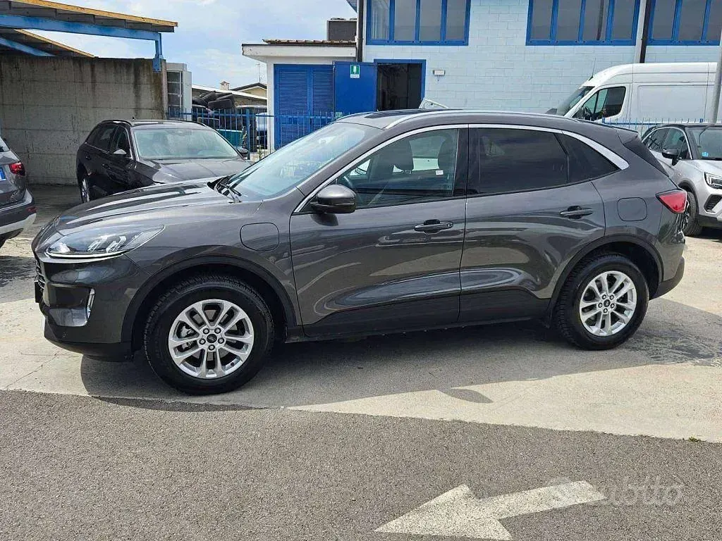 Usata Ford Kuga Business Edition 224 CV (164 kW) 2021 Grigio SUV