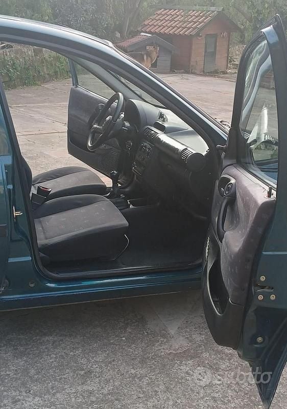 Usata Opel Corsa 1997 Verde Utilitaria