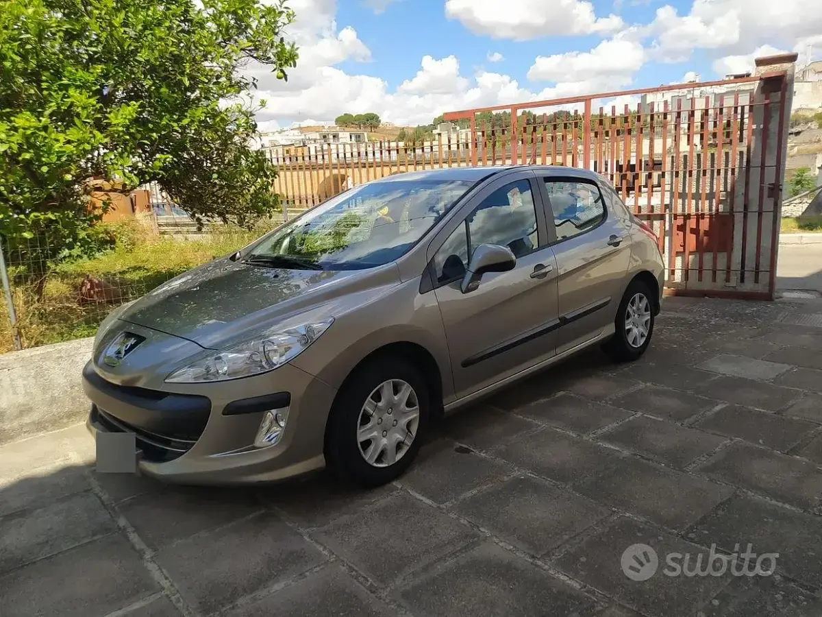 Usata Peugeot 308 92 CV (67 kW) 2011 Grigio Berlina