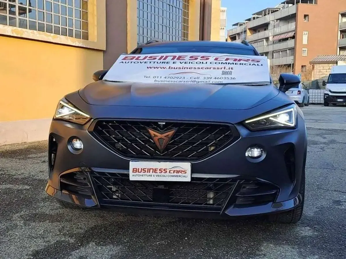 Usata Cupra Formentor VZ 390 CV (286 kW) 2022 Grigio opaco e bronzo SUV