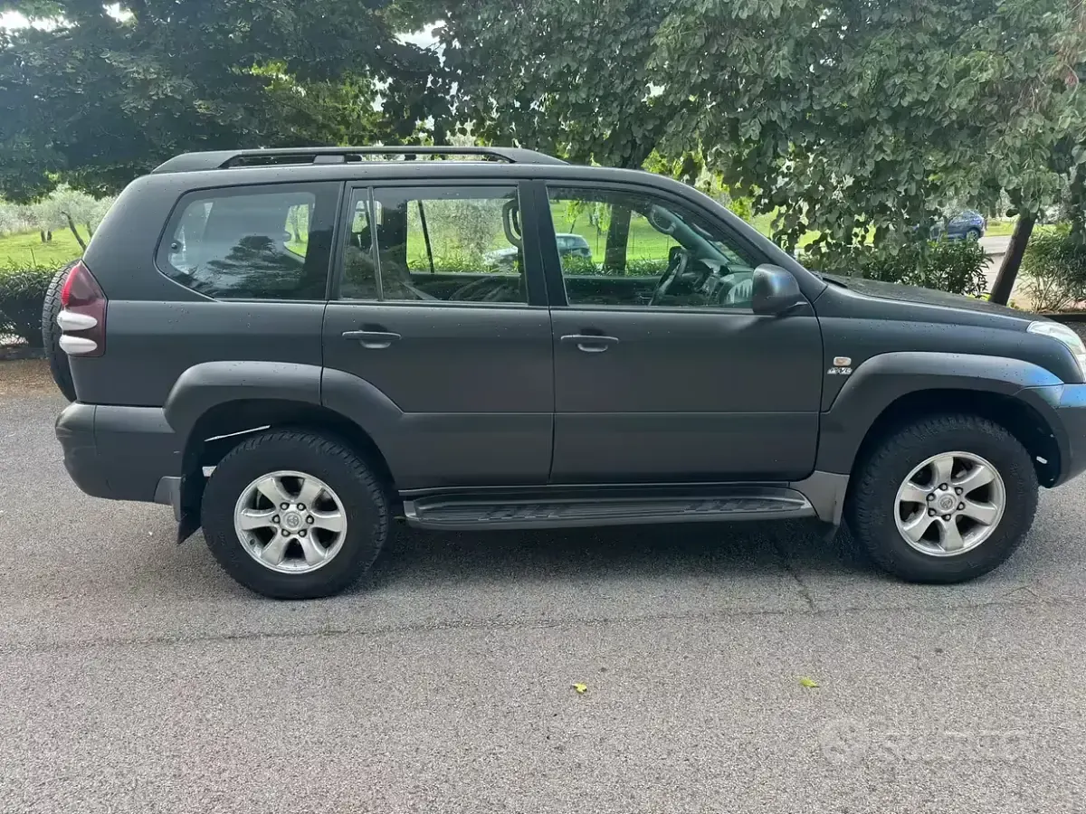 Usata Toyota Land Cruiser 2004 SUV
