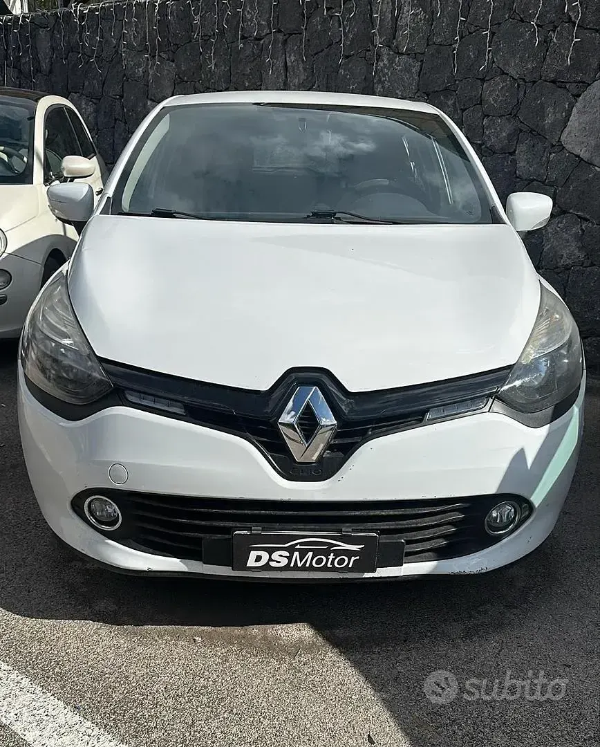 Usata Renault Clio 58 CV (42 kW) 2015 Bianco Berlina