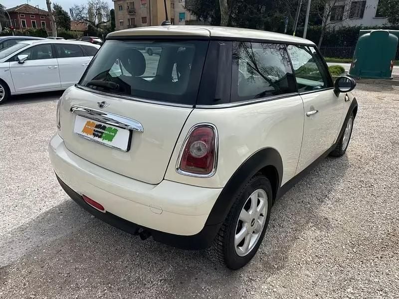 Usata Mini ONE 95 CV (69 kW) 2010 Bianco Utilitaria