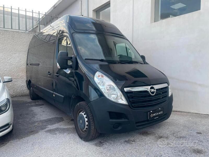Nero Usata 2018 Opel Movano Furgone | 12.000 € (Ottimo prezzo) - Immagine 1/4