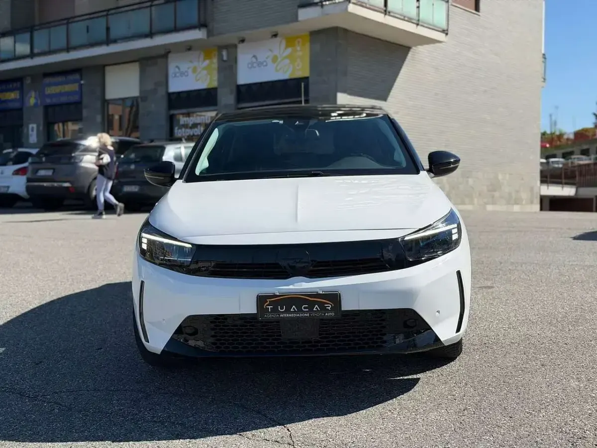 Usata Opel Corsa 75 CV (55 kW) 2022 Bianco Utilitaria