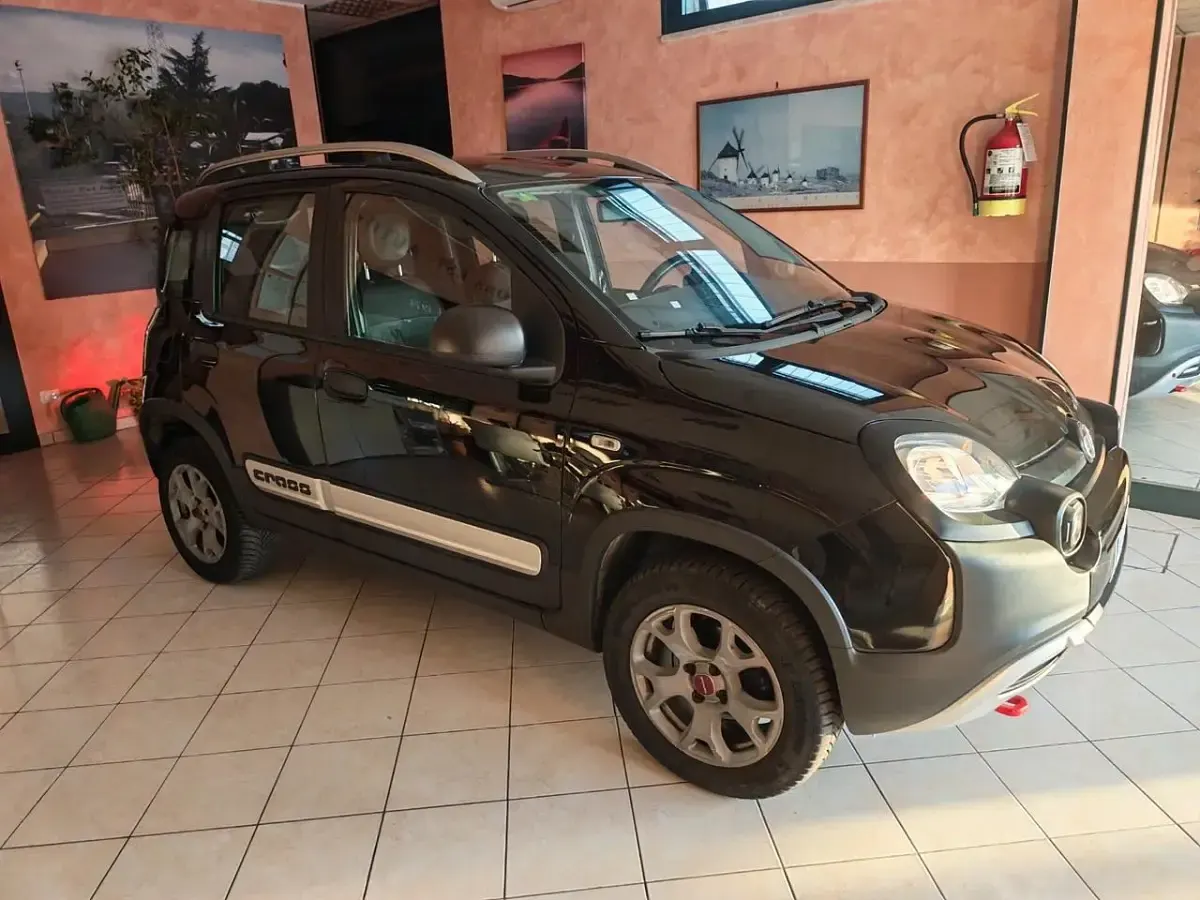 Usata Fiat Panda Cross Cross 95 CV (69 kW) 2016 Nero Utilitaria