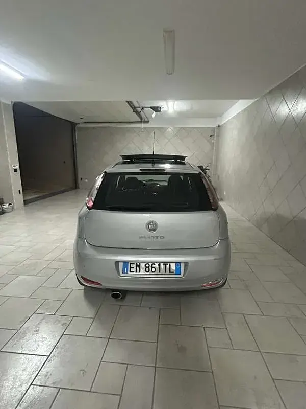 Usata Fiat Grande Punto S 75 CV (55 kW) 2012 Utilitaria