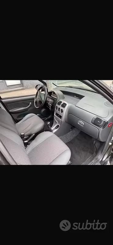 Usata Tata Indica 85 CV (62 kW) 2009 Nero Utilitaria