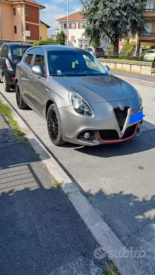 Usata Alfa Romeo Giulietta 120 CV (88 kW) 2017 Grigio Utilitaria