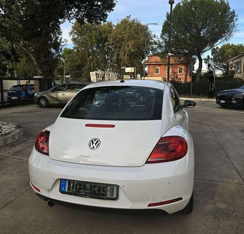 Usata VW Beetle Design 105 CV (77 kW) 2014 Utilitaria